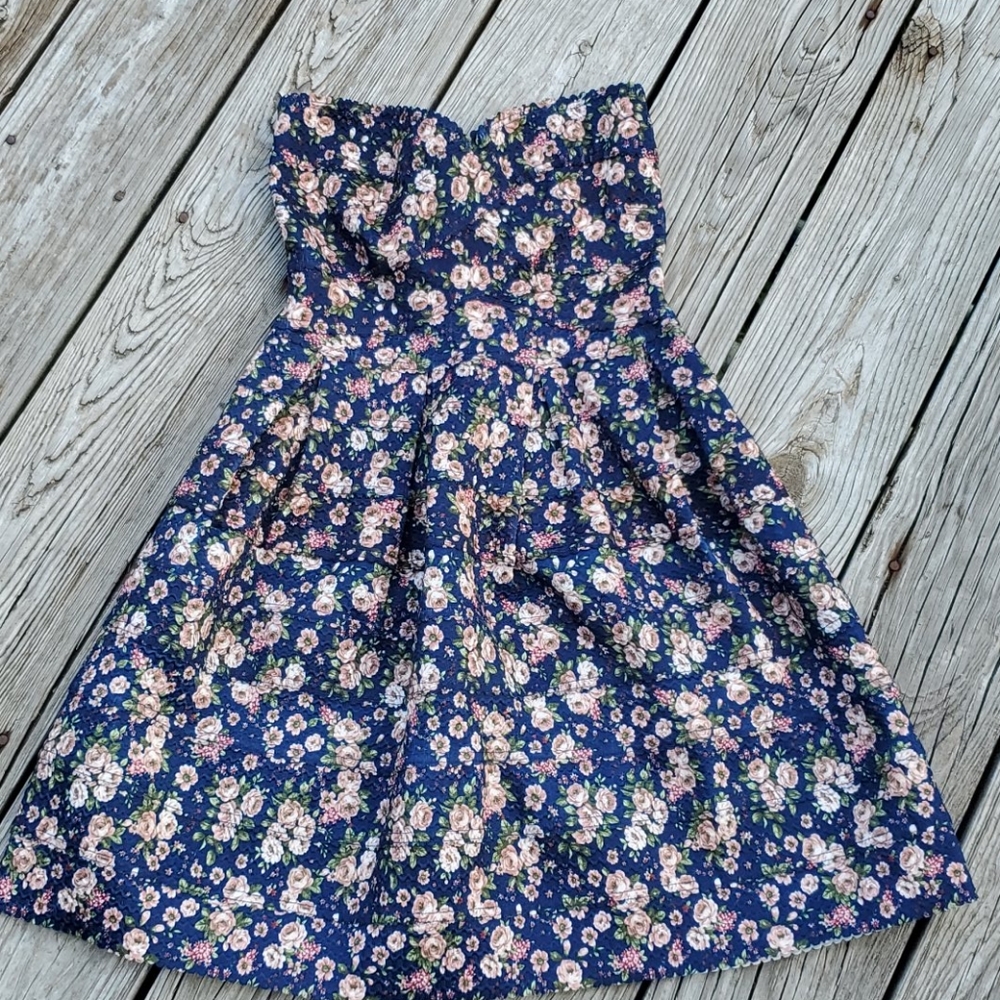 Adorable Strapless Dress